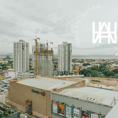 Halcy'S Haven, Studio Condo At The Heart Of Davao City Esterno foto