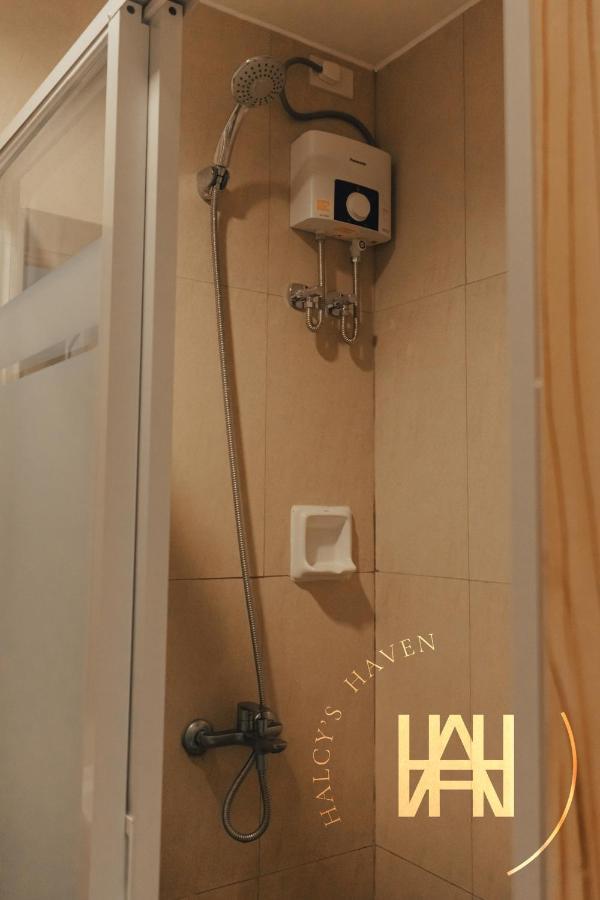 Halcy'S Haven, Studio Condo At The Heart Of Davao City Esterno foto