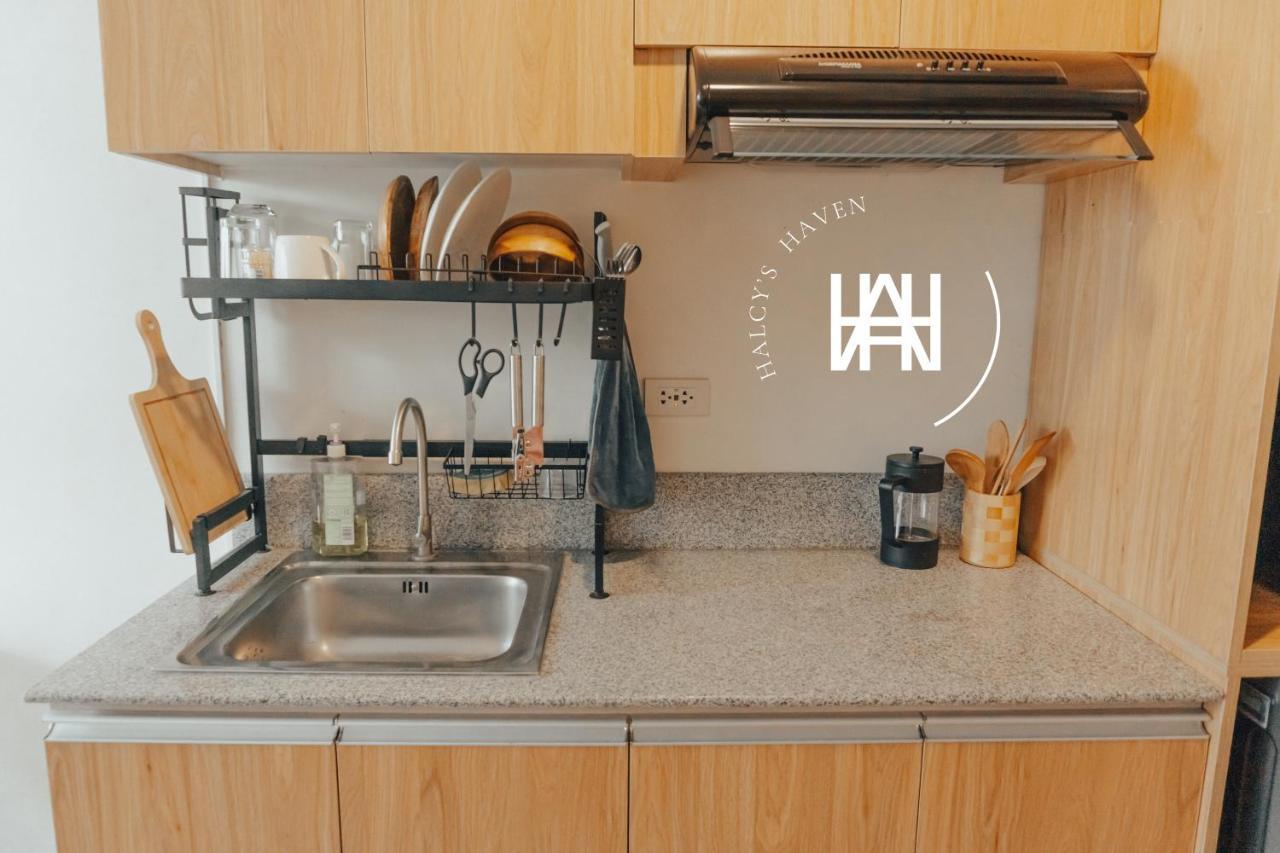 Halcy'S Haven, Studio Condo At The Heart Of Davao City Esterno foto