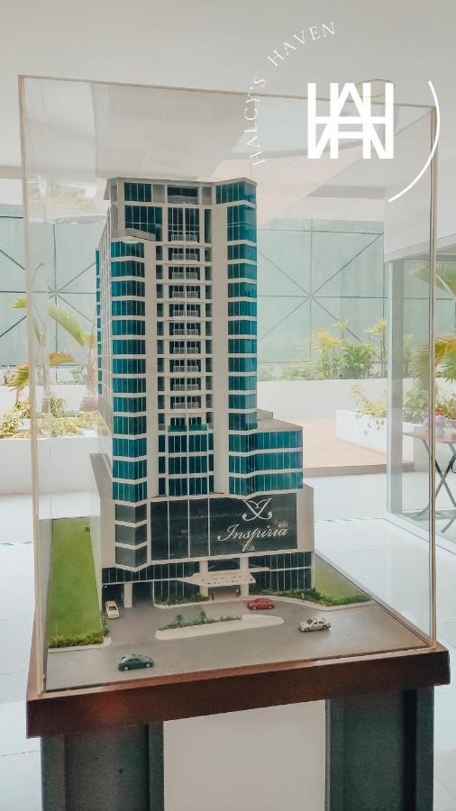 Halcy'S Haven, Studio Condo At The Heart Of Davao City Esterno foto