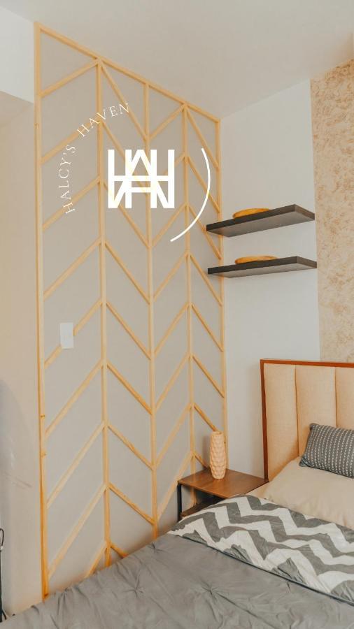 Halcy'S Haven, Studio Condo At The Heart Of Davao City Esterno foto